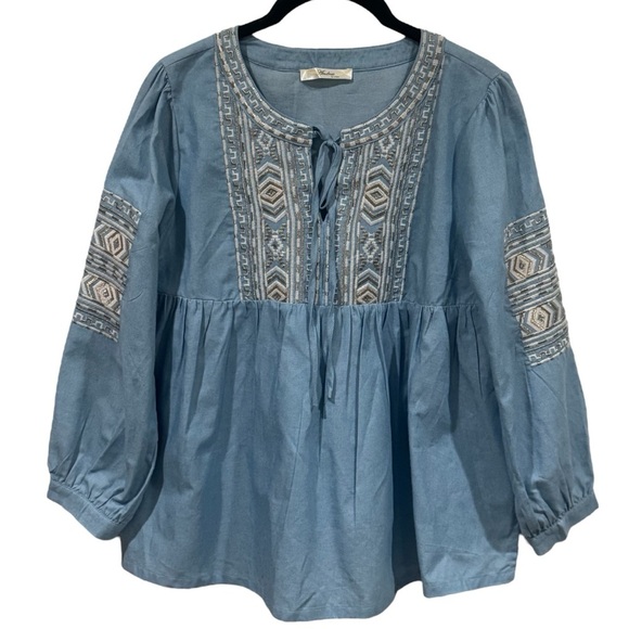 NWOT Andree by Unit Baby Blue Aztec Embroidered Babydoll Peasant Blouse Size S/M - Picture 2 of 10